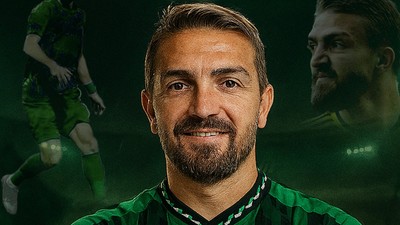 Sakaryaspor, Caner Erkin'i renklerine bağladı