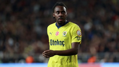 Osayi'ye rest çekildi! Adalı rotayı farklı isimlere çevirdi