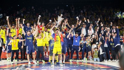 Euroleague şampiyonu Fenerbahçe kabuk değiştiriyor