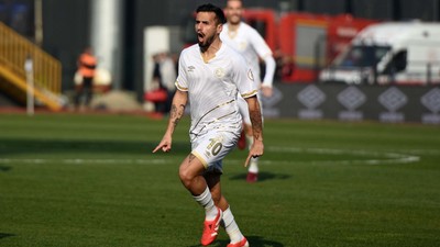 Manisa FK'da ayrılık depremi! 10 futbolcu birden...