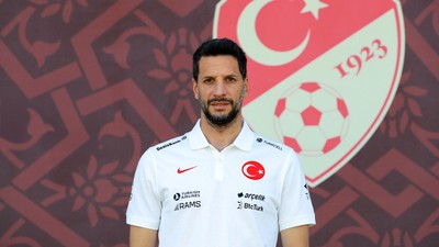 Hakan Balta, Vincenzo Montella'nın yardımcısı oldu