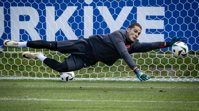 Doğan Alemdar Süper Lig'e dönüyor
