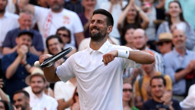 Jannik Sinner ve Novak Djokovic, Wimbledon'da yarı finale çıktı