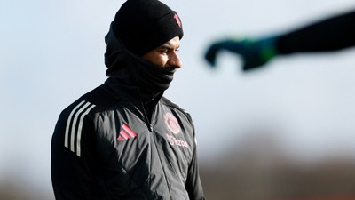 Mourinho görüntülü konuşma yaptı demişlerdi! Marcus Rashford Barcelona'da!