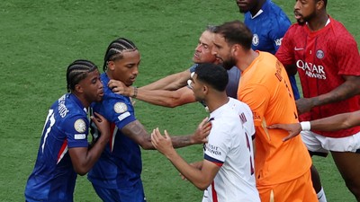Chelsea-PSG maçı sonrası kavga çıktı! Trump o anları böyle izledi