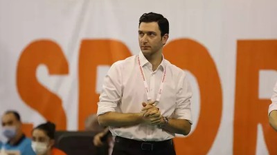 Ferhat Akbaş’ın çalıştırdığı Japonya, Filenin Sultanları’na rakip oldu