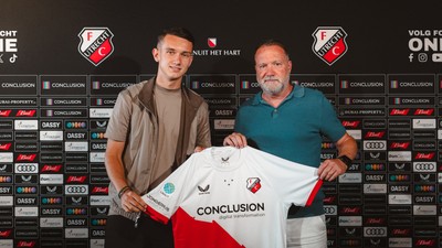 Wesley Sneijder'in oğlu Jessey, Utrecht ile profesyonel sözleşme imzaladı