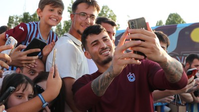 Trabzonspor'da futbolcular ile taraftarla bir araya geldi