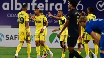 Fenerbahçe, Portekiz'de 2 golle kazandı