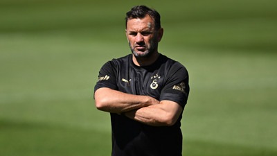 Okan Buruk'tan transfer sözleri: Osimhen'den sonraki ilk hedef...