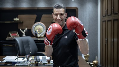 Türk boksu zirveye koşuyor