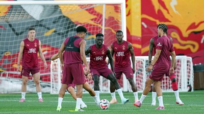 Galatasaray'ın yeni sezon hazırlıkları devam etti