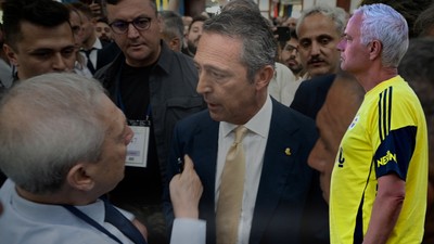 Aziz Yıldırım ile Ali Koç arasında Mourinho kavgası