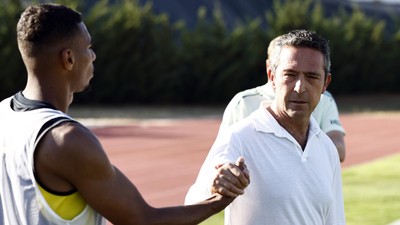 Mourinho istemedi ama eski takımı harekete geçti!