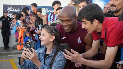 Erzurum'daki üçüncü taraftar buluşmasında Trabzonspor’a yine sevgi seli