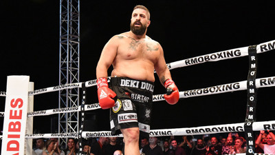 WBC Asya Şampiyonu Umut Çamkıran, Cvetkov’u 2’nci rauntta devirdi
