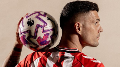 İsviçreli futbolcu Granit Xhaka, Sunderland'e transfer oldu