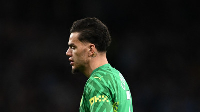 Osimhen videosunda Ederson göndermesi! Taraftar ince detayı yakaladı