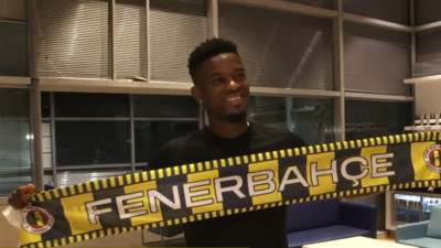 Fenerbahçe'den sürpriz sağ bek transferi! İstanbul'a geldi