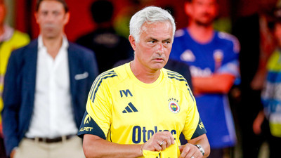 Fenerbahçe'nin UEFA listesinde büyük şok! Jose Mourinho kadroya almadı