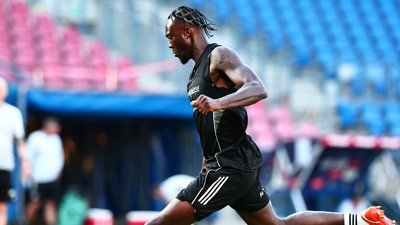 Demba Ba'dan Abraham sözleri: Eğer borcunu ödemek istiyorsan...