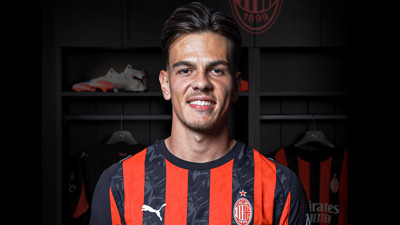 Milan 36 milyon euroluk orta sahasını duyurdu