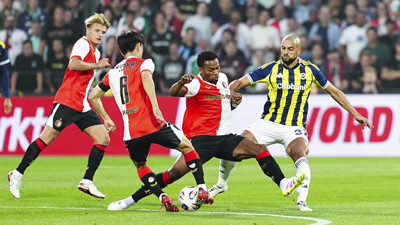 Fenerbahçe rakip ceza sahasına girmekte sıkıntı yaşıyor