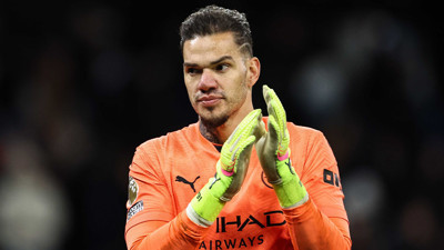 Ederson'a Okan Buruk'tan telefon gitti
