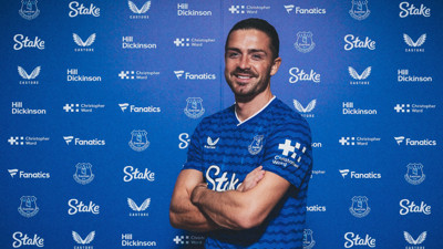 Jack Grealish satın alma opsiyonuyla Everton'da