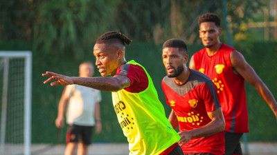 Göztepe'nin Fenerbahçe maçı hazırlıkları sürdürdü