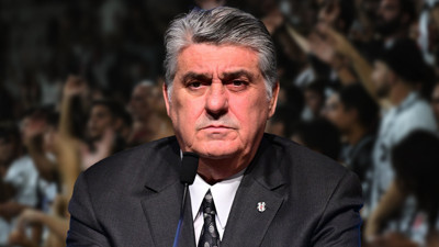 Taraftarlardan Adalı'ya büyük tepki! "Hoca alsana"