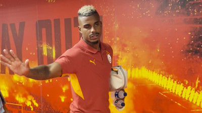 Mario Lemina, Karagümrük maçı sonrası stattan sekerek çıktı