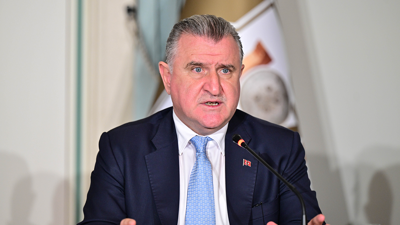 Bakan Bak: Gençlerimizle beraber geleceğe doğru yürüyoruz