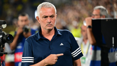 Mourinho'dan Benfica maçı sonrası kırmızı kart ve Kerem Aktürkoğlu itirafı