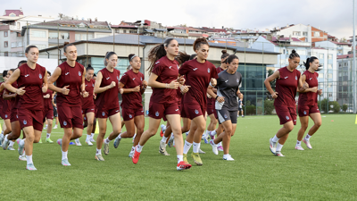 Trabzonspor Kadın Futbol Takımı'nın yeni sezonda hedefi şampiyonluk