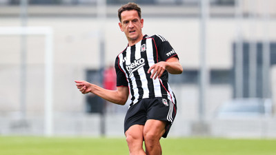 Beşiktaş'ta bir ayrılık daha! İngiltere'ye uçuyor