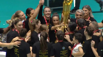 Hentbol Kadınlar Süper Kupa'yı Bursa Büyükşehir Belediyespor kazandı