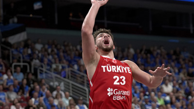 4 yıldız çift haneleri yakaladı! 12 Dev Adam'dan tarihi fark