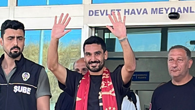 Galatasaray'ın yeni transferi İlkay Gündoğan ilk üçlüsünü çektirdi
