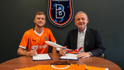 Başakşehir 1 saatte 3 transfer açıkladı
