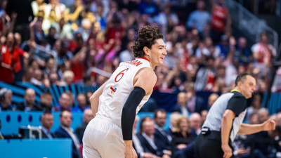 Milli oyuncu Cedi Osman: "Herkes kupayı Türkiye'ye getirmeyi çok istedi. Ancak olmadı"