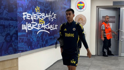 Hatalı gol yiyen İrfan Can Eğribayat, üzgün ayrıldı
