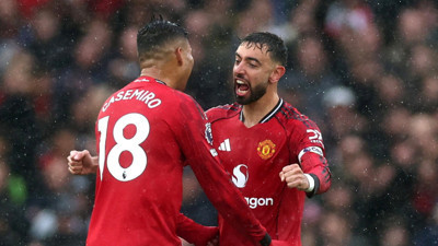 Manchester United, 2 golle kazandı