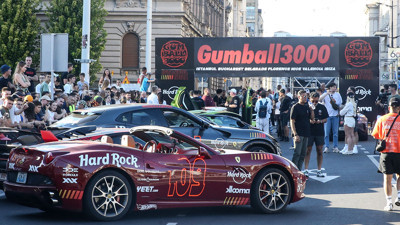 Dünyaca ünlü otomobil rallisi "Gumball 3000" Sırbistan'a ulaştı