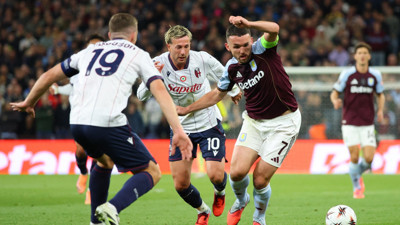 Aston Villa sahasında 3 puanı aldı
