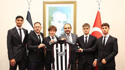 Beşiktaş, 4 genç futbolcusuyla sözleşme imzaladı