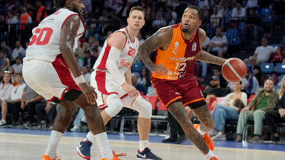 Galatasaray, sezona mağlubiyetle başladı
