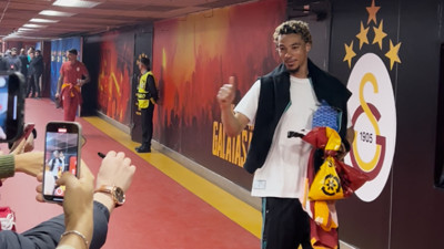 Hugo Ekitike, Galatasaray formasıyla stattan çıktı