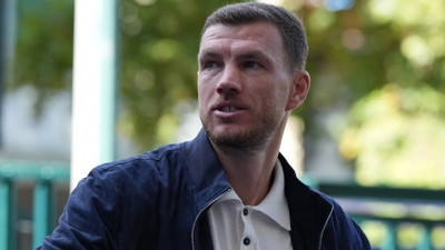 Dzeko gidişi ne Fener'e yardı ne de kendisine!