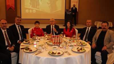 Sivas'ta "Zirvedeki Yiğidolar" ödül töreni düzenlendi